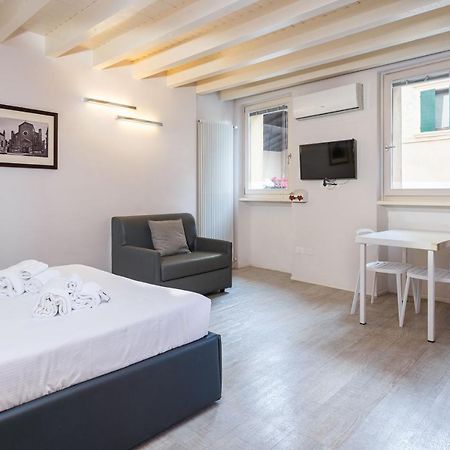 Vicolo Zini Apartments Verona Exterior foto